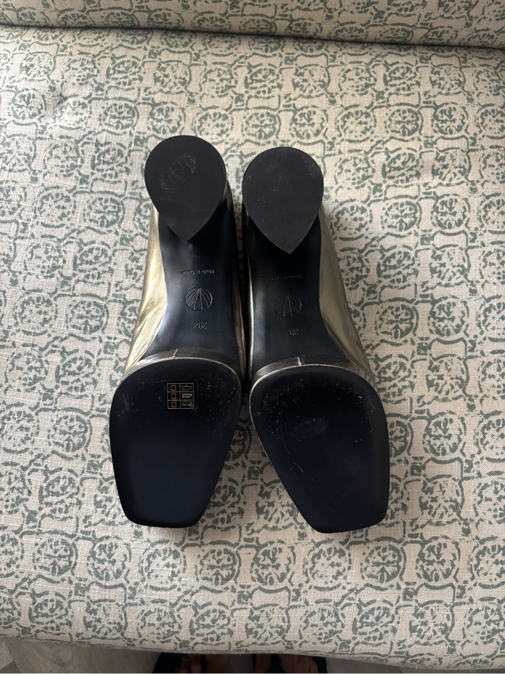 COCLICO Metallic Silver Square-Toe Pumps - Picture 4 of 5